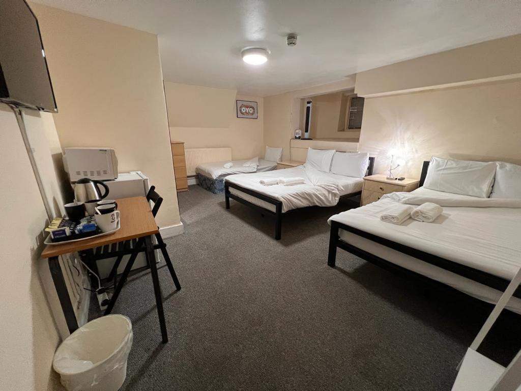 Stratford Hotel Лондон Екстериор снимка