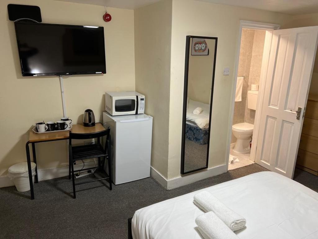 Stratford Hotel Лондон Екстериор снимка