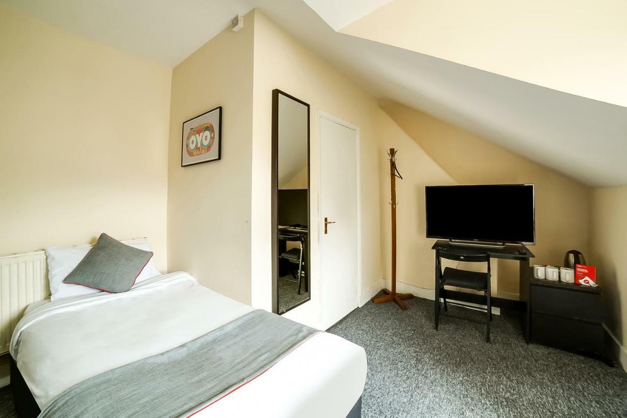 Stratford Hotel Лондон Екстериор снимка