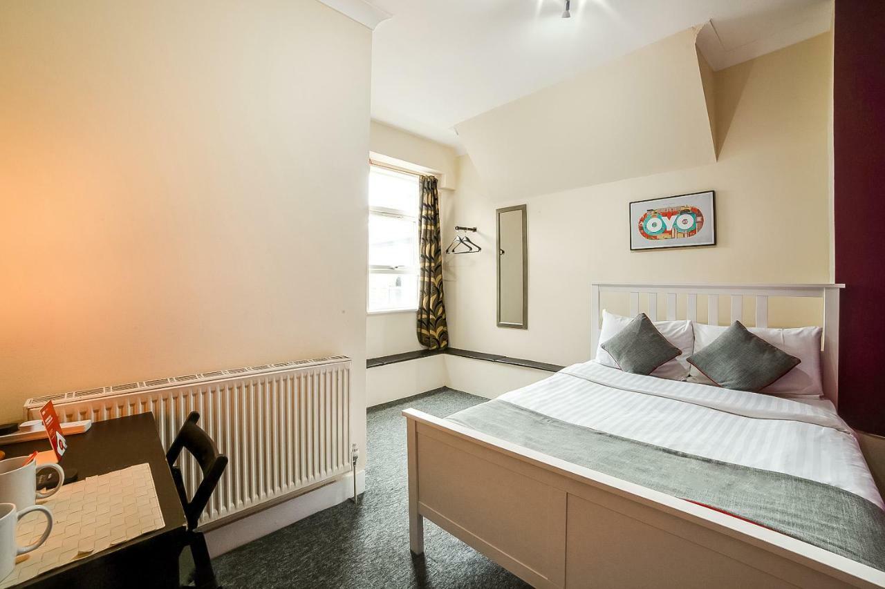 Stratford Hotel Лондон Екстериор снимка