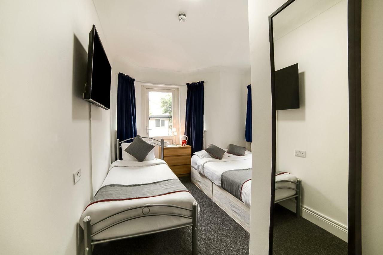 Stratford Hotel Лондон Екстериор снимка